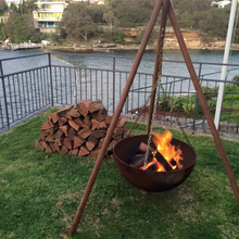 Load image into Gallery viewer, Tripod Fire Pit