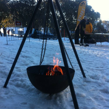 Load image into Gallery viewer, Tripod Fire Pit